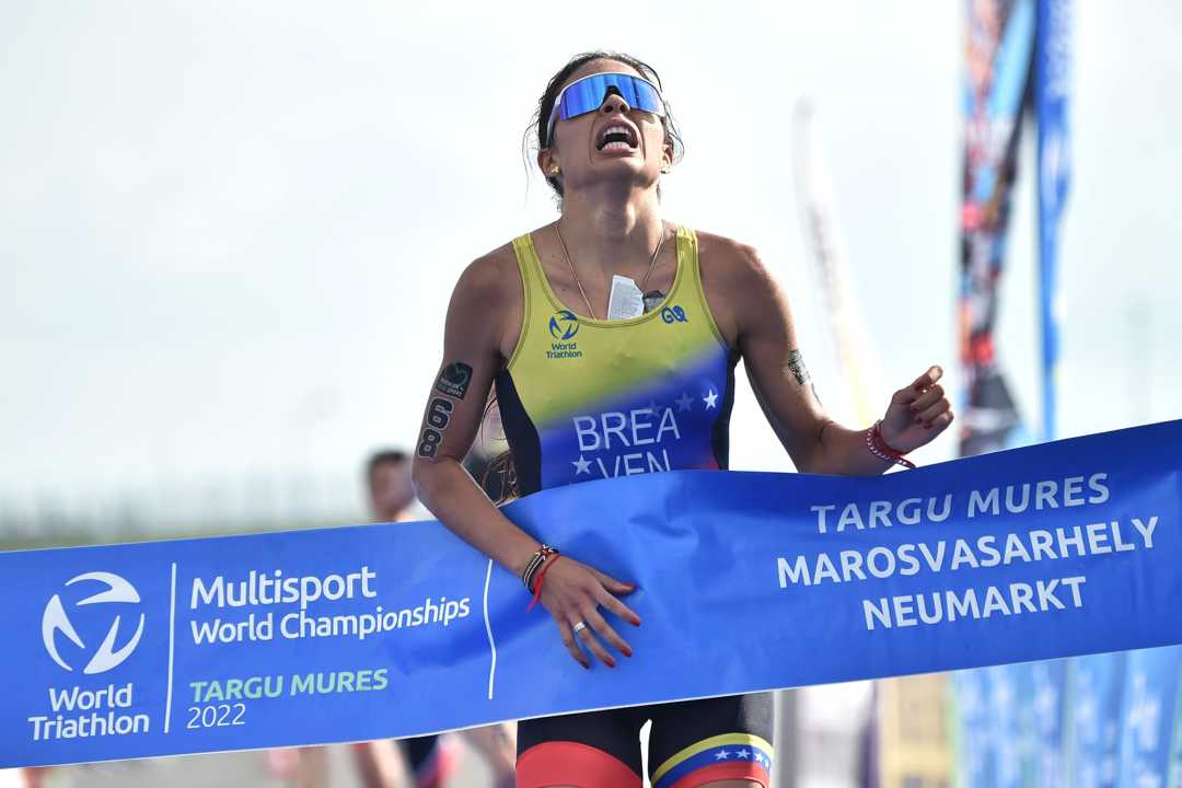 atletismo femenino carrera ganadora