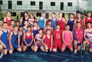 equipo deportivo lucha olimpica juvenil