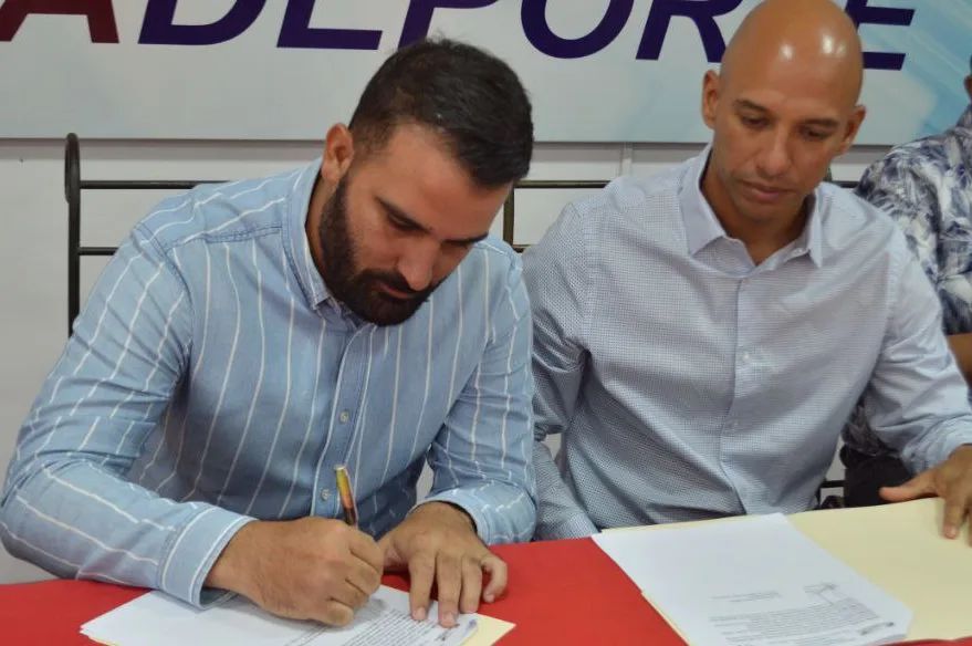 Fundadeporte firmó convenio con el Instituto Educacional Juan XXIII