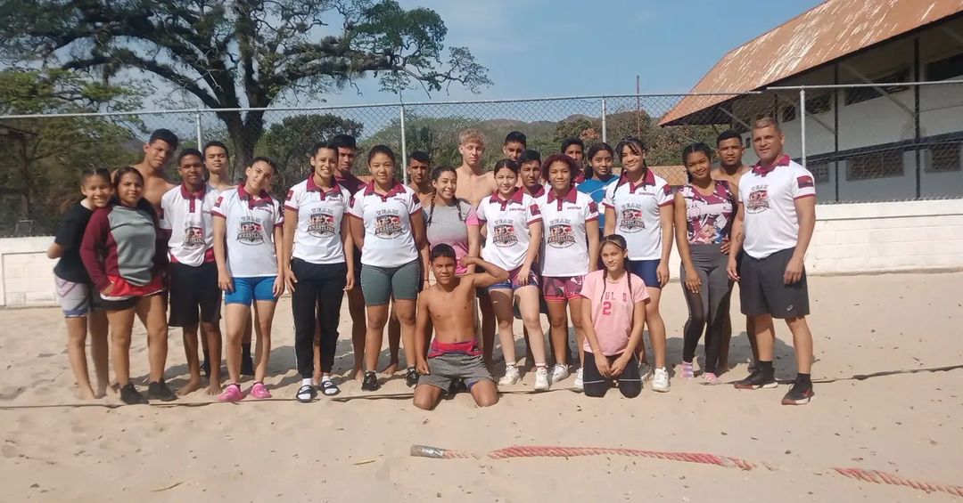 campeonato nacional de lucha de playa team dalesky bruno