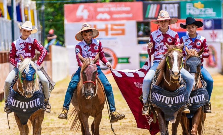 coleo carabobo