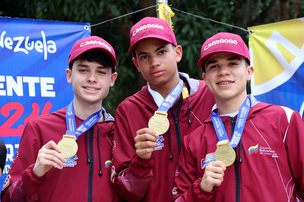 Douglas Gómez, Alessandro Vassalotti y Armando Villegas